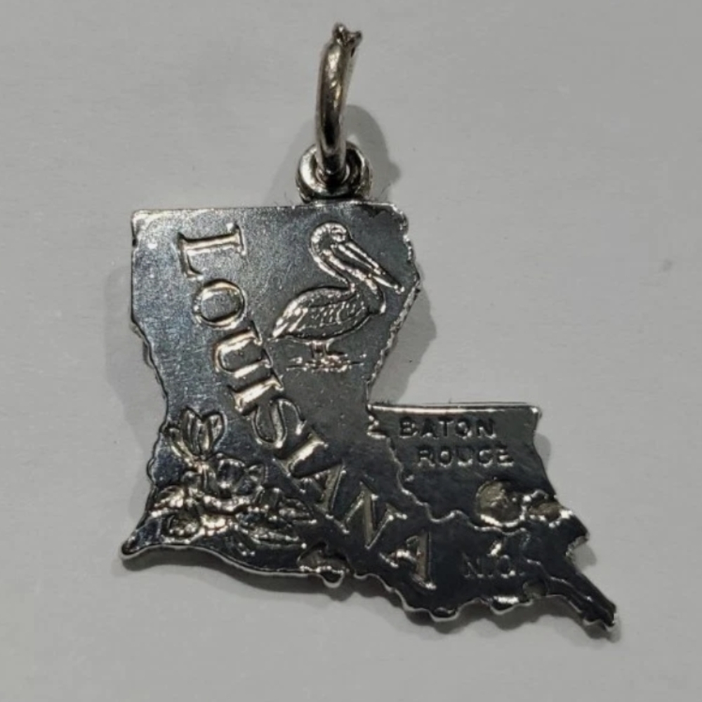 Silver Louisiana State Charm Pendant